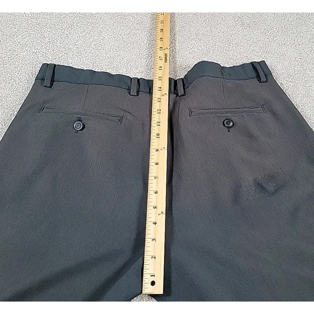 Greg Norman Men's Golf Shorts Black‎ Brown Flat Front Size 38 Casual